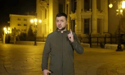 Ukraine: Moscou emploie une arme hypersonique, Zelensky appelle à parler sérieusement de paix