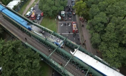 Vue aérienne de l'accident de train à Buenos Aires le 10 mai 2024