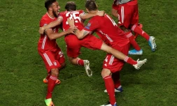 Les joueurs du Bayern Munich exultent à l'issue de leur victoire contre le PSG en finale de Ligue des champions à Lisbonne, le 23 août 2020  