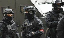 Dix personnes ont été interpellées mardi matin, en région parisienne, dans le sud de la France et en Suisse, dans le cadre d'une opération antiterroriste