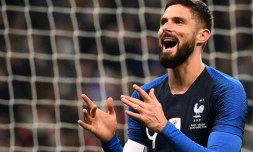 Le Français Olivier Giroud buteur lors de la victoire 1-0 face à l'Uruguay en match amical au Stade de France le 20 novembre 2018