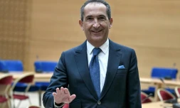 Patrick Drahi devant une commission parlementaire sur la concentration des médias au Sénat, à Paris le 2 février 2022