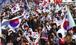 Des partisans de l'ancienne présidente sud-coréenne Park Geun-Hye rassemblés à Séoul, le 11 mars 2017