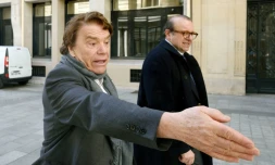Bernard Tapie et son avocat Hervé Temime à leur arrivée le 12 mars 2015 au pôle financier du tribunal à Paris 