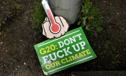 Une pancarte contre le G20 au cours d'une manifestation à Hambourg le 2 juillet 2017