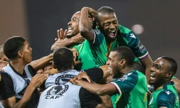La joie de l'attaquant des Comores, Ahmed Mogni, après avoir marqué le 2e but contre le Ghana, lors de leur match du groupe C de la Coupe d'Afrique des nations, le 18 janvier 2022 à Garoua (Cameroun)