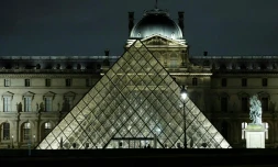 Le musée du Louvre et sa Pyramide réalisée par l'architecte Ieoh Ming Pei, le 19 février 2026 à Paris