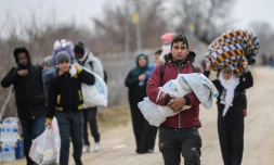 Des migrants à Erdine en Turquie près de la frontière de la Grèce, le 4 mars 2020