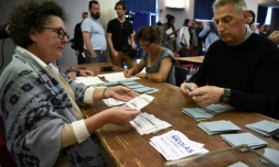 Décomptes des voix lors du premier tour des élections législatives, le 11 juin 2017 à Châteaulin