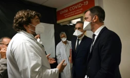 Le ministre de la Santé Olivier Véran en visite à l'hÎpital de La Timone à Marseille, le 25 septembre 2020