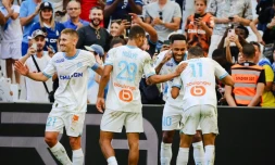 Pierre-Emerick Aubameyang (N.10) félicité par ses coéquipiers aprÚs son but pour l'OM face au Havre, le 8 octobre 2023 au Vélodrome