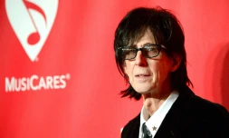 Ric Ocasek, chanteur du groupe The Cars, pionniers de la new wave, a été retrouvé mort dimanche à l'ùge de 75 ans.