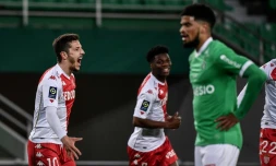 La joie de l'attaquant monténégrin Stevan Jovetic, aprÚs avoir ouvert le score contre Saint-Etienne, lors de leur match de L1, le 19 mars 2021 au stade Geoffroy-Guichard