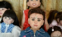 Des poupées "enfants des anges" chez une collectionneuse le 28 janvier 2016 à Nonthaburi, prÚs de Bangkok