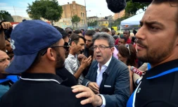 Jean-Luc Mélenchon, candidat de la France Insoumise dans la 4e circonscription des Bouches-du-Rhône, à Marseille lors de sa visite dans une cité populaire, le 3 juin 2017