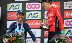 A cinq jours de son 42e anniversaire, l'Espagnol Alejandro Valverde a terminé 2e de la FlÚche wallonne, derriÚre le Belge Dylan Teuns, le 20 avril 2022 au sommet du Mur de Huy