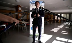 Olivier Veran lors d'une visite Ă l'hĂŽpital universitaire de Dijon, le 29 mai 2020