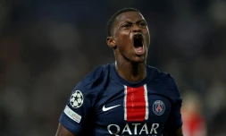 Le latéral gauche du PSG Nuno Mendes vient de marquer le but de la victoire en fin de match contre Gérone lors de la 1re journée de Ligue des champions, le 18 septembre 2024 au Parc des Princes