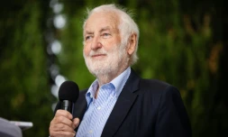 L'ancien grand patron d'entreprises, Loïck Le Floch-Prigent, le 7 septembre 2024 à Orange, dans le Vaucluse