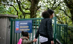 A l'entrée de l'école Cavelier de la Salle à Rouen le 30 septembre 2019