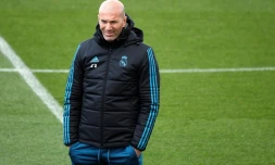 Le technicien du Real Madrid Zinédine Zidane dirige l'entraßnement de son équipe à Valdebebas, le 30 avril 2018