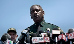 Le shérif du comté d'Orange, Jerry Demings, lors d'une conférence de presse le 15 juin 2016 à  Orlando en Floride