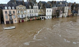 Vue aérienne des inondations à Redon, en Ille-et-Vilaine, le 30 janvier 2025