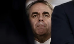 (Ancien ministre de Jacques Chirac et Nicoals Sarkozy, Xavier Bertrand, 59 ans, phtographié le 8 février 2024, est président de la région Hauts-de-France