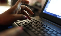 Le retour au bureau aprÚs le confinement imposé par le coronavirus oblige à repenser l'aménagement des espaces de travail