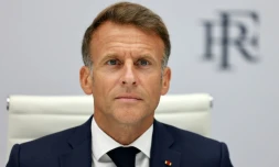 Le président français Emmanuel Macron copréside une réunion par vidéoconférence, à Paris, le 24 août 2026