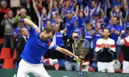 Richard Gasquet vient de s'imposer contre le Néerlandais Robin Haase au 1er tour de la Coupe Davis, le 2 février 2018 à Albertville