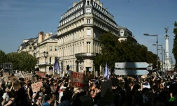 Des manifestants sont rassemblés dans le cadre du mouvement des lycéens, le 6 octobre 2026 à Bordeaux (Gironde)