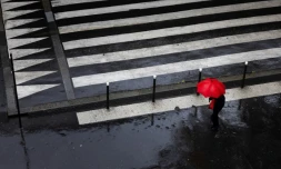 Le phénomÚne météorologique de La Nina devrait apporter des températures plus fraßches, aprÚs les records de chaleurs attisés par El Nino