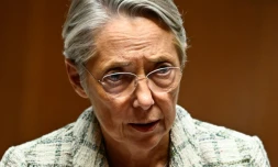 Le Première ministre française Elisabeth Borne prononce un discours lors d'une séance de questions au gouvernement à l'Assemblée nationale française, à Paris, le 17 octobre 2023