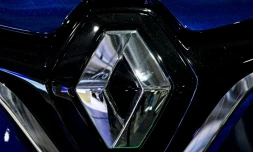 Le constructeur automobile français Renault a annoncé mardi une modification de son traitement comptable des actions Nissan qu'il possède encore, provoquant une perte comptable ponctuelle de 9,5 milliards d'euros