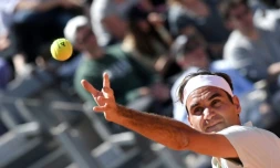 Le Suisse Roger Federer lors de son match contre Joao Sousa, le 16 mai 2019 Ă Rome
