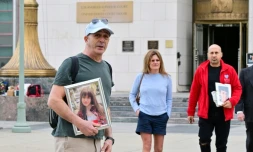 Devant le tribunal de Los Angeles le 9 février 2026