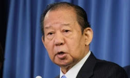 Le secrétaire général du Parti libéral-démocrate du Japon Toshihiro Nikai donne une conférence de presse à Tokyo, le 1er septembre 2020