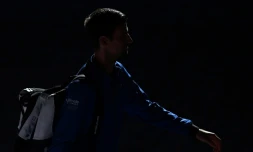 Le Serbe Novak Djokovic lors de son entrée sur le court, le 2 novembre 2019 au Masters 1000 de Paris