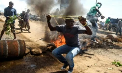 Heurts lors d'une manifestation de l'opposition kenyane, à Kisumu le 25 octobre 2017