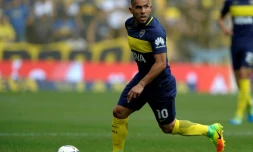 Carlos Tevez, sous le maillot de Boca Juniors, contre Sarmiento, en match de championnat argentin à La Bombonera, le 16 octobre 2016