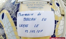 Mercredi 12 décembre 2007- 

Pour protester contre la baisse des prix des médicaments, la majorité des 253 pharmacies de l'île sont restées fermées