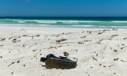 Image de la plus ancienne bouteille à la mer connue, découverte au nord de Perth en Australie, fournie le 7 mars 2018 par Kym Illman