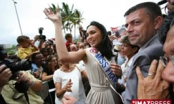 Vendredi 28 Décembre 2007

Valérie Bégue garde son titre de Miss France 2008