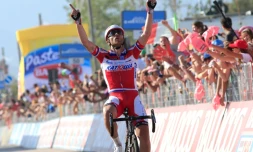 L'Italien Lucas Paolini vainqueur de la 3e étape du Tour d'Italie, le 6 mai 2013 à Marina di Ascea