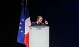 Le Premier ministre Sébastien Lecornu prononce un discours lors des Assises des Départements de France, le 14 novembre 2025 à Albi