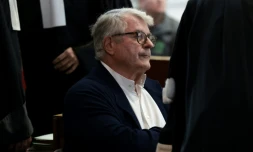 L'homme d'affaires Olivier Bouygues à l'ouverture de son procès au tribunal correctionnel d'Orléans pour la destruction d'espèces d'oiseaux protégées sur son domaine de chasse en forêt de Sologne, le 7 septembre 2026 dans le Loiret
