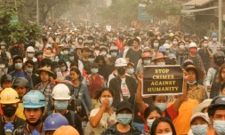 Photo diffusée le 28 mars 2021 par une source anonyme via Facebook d'une manifestation à Monywa contre le coup d'Etat militaire en Birmanie