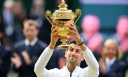 Novak Djokovic remporte le tournoi de Wimbledon le 14 juillet 2019 en battant Roger Federer