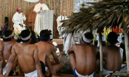 Le pape François lors d'une réunion avec des représentants des communautés indigènes du bassin amazonien à Puerto Maldonado, le 19 janvier 2018, au Pérou